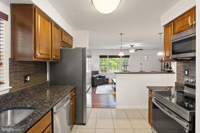 3912 FAIRVIEW DR, Fairfax, VA 22031