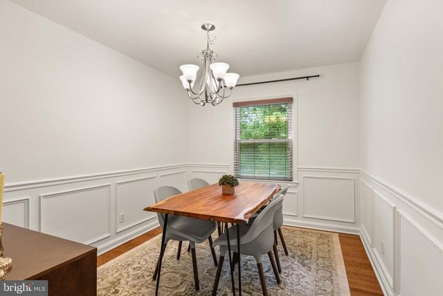 3912 FAIRVIEW DR, Fairfax, VA 22031