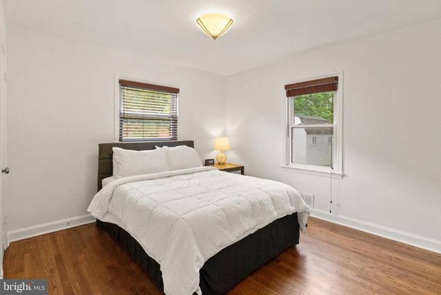 3912 FAIRVIEW DR, Fairfax, VA 22031