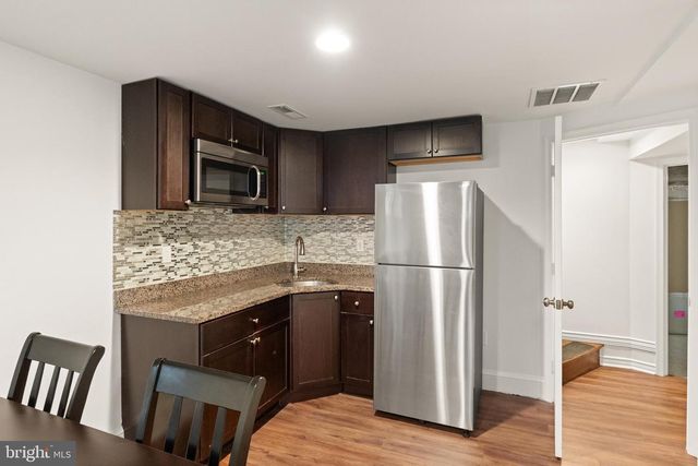3912 FAIRVIEW DR, Fairfax, VA 22031