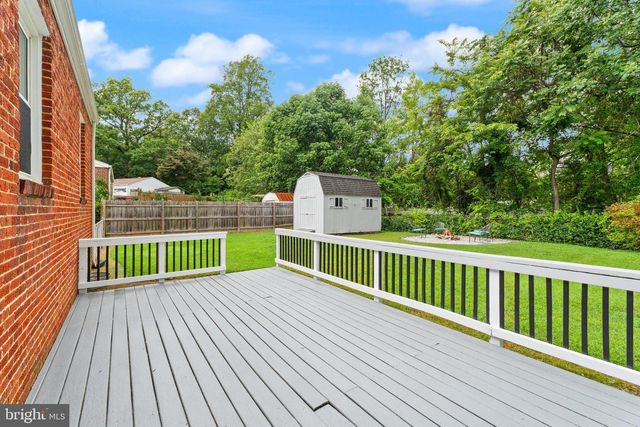3912 FAIRVIEW DR, Fairfax, VA 22031