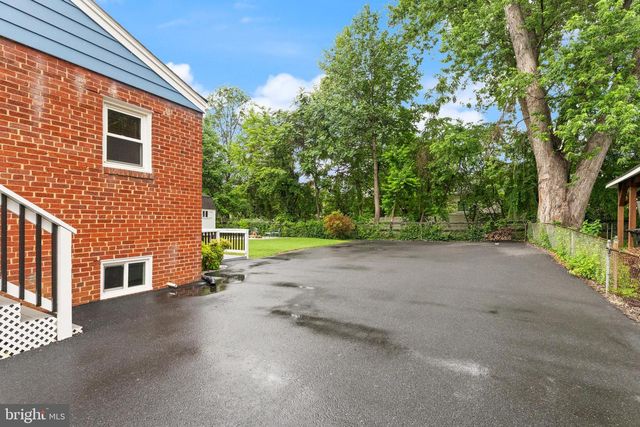 3912 FAIRVIEW DR, Fairfax, VA 22031