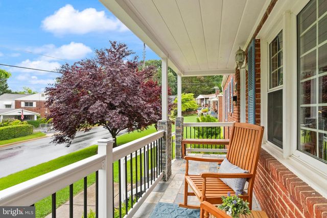3912 FAIRVIEW DR, Fairfax, VA 22031