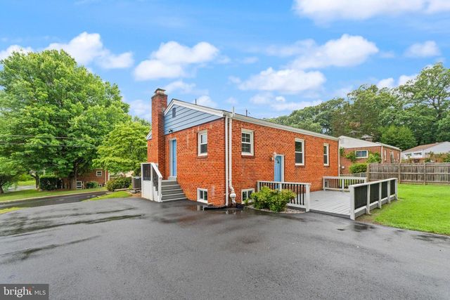 3912 FAIRVIEW DR, Fairfax, VA 22031