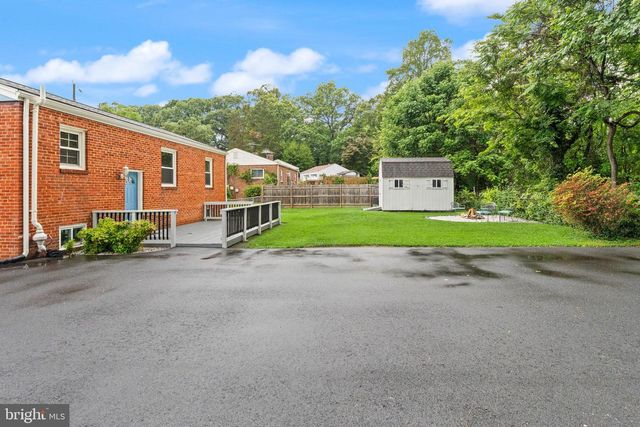 3912 FAIRVIEW DR, Fairfax, VA 22031