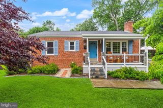 3912 FAIRVIEW DR, Fairfax, VA 22031