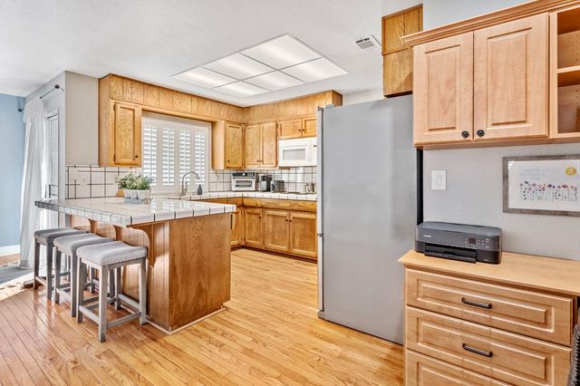 2820 Angel Dr, Stockton, CA 95209