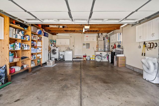 2820 Angel Dr, Stockton, CA 95209