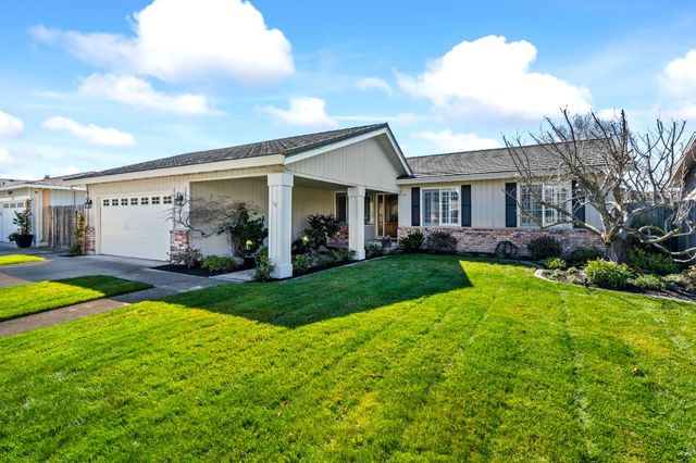 2820 Angel Dr, Stockton, CA 95209