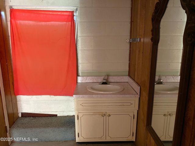 228 YELVINGTON Road, East Palatka, FL 32131