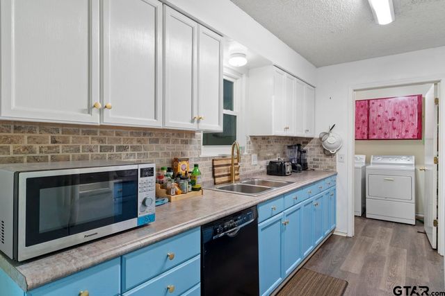1282 RS County Road 3325, Emory, TX 75440