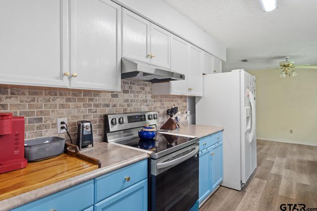 1282 RS County Road 3325, Emory, TX 75440