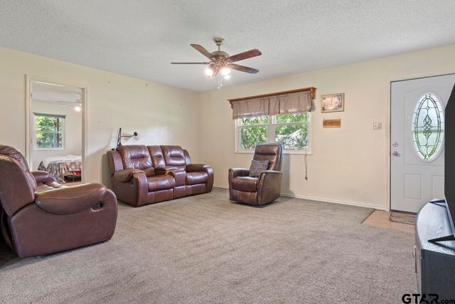 1282 RS County Road 3325, Emory, TX 75440