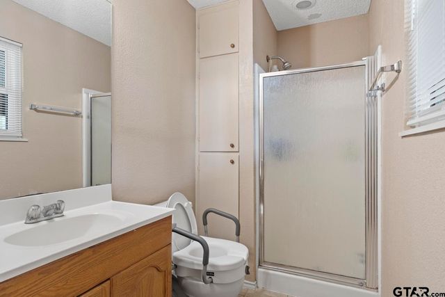 1282 RS County Road 3325, Emory, TX 75440