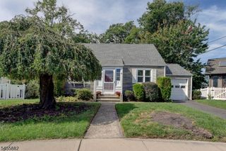 8 Tyler Ct, Clifton City, NJ 07012