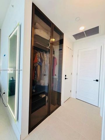159 NE 6th St PH5014, Miami, FL 33132