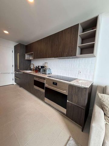 159 NE 6th St PH5014, Miami, FL 33132