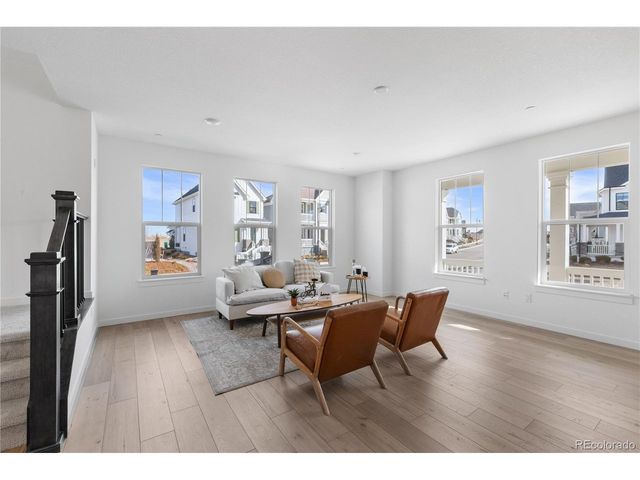 1889 Chestnut Ave, Erie, CO 80516