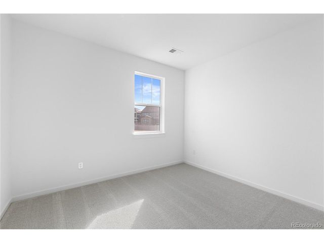 1889 Chestnut Ave, Erie, CO 80516