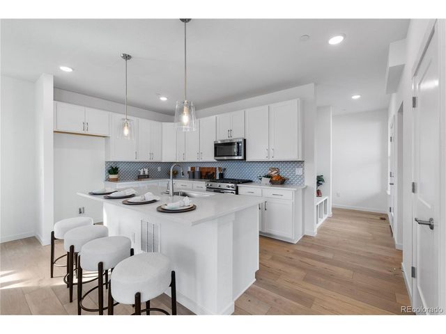 1889 Chestnut Ave, Erie, CO 80516