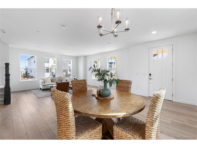 1889 Chestnut Ave, Erie, CO 80516