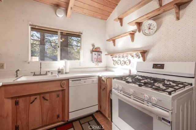 41789 Comstock, Big Bear Lake, CA 92315