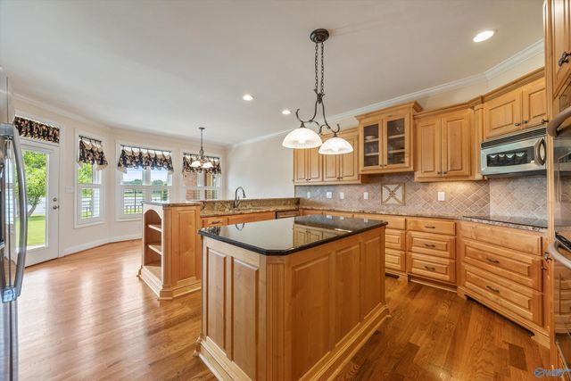 141 Break Water Drive, Huntsville, AL 35811