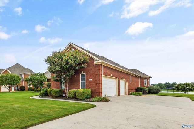 141 Break Water Drive, Huntsville, AL 35811
