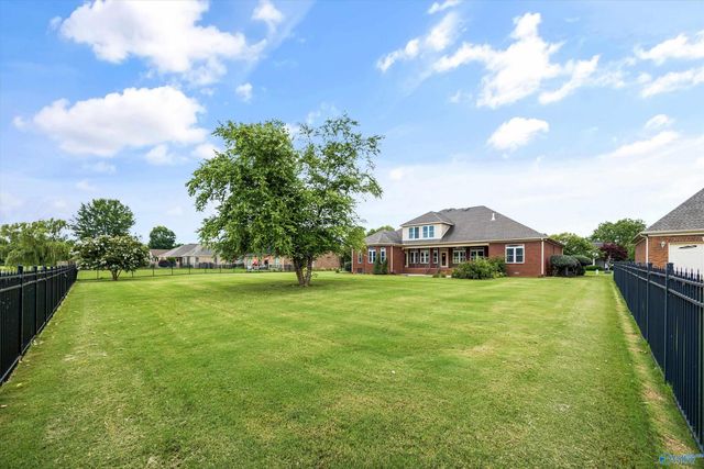 141 Break Water Drive, Huntsville, AL 35811
