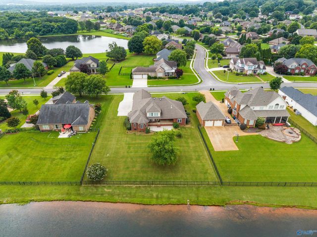141 Break Water Drive, Huntsville, AL 35811
