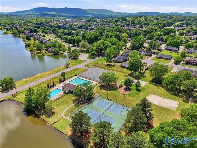 141 Break Water Drive, Huntsville, AL 35811