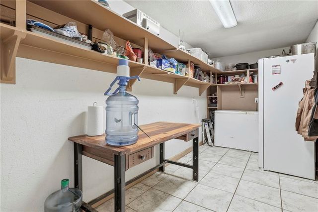 4242 N 74th Street, Kansas City, KS 66109