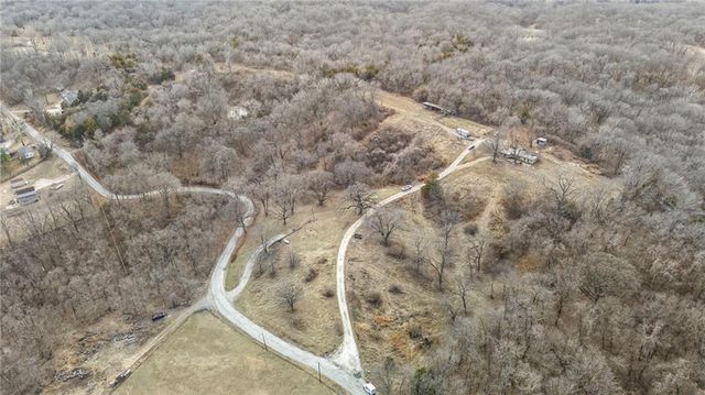 4242 N 74th Street, Kansas City, KS 66109