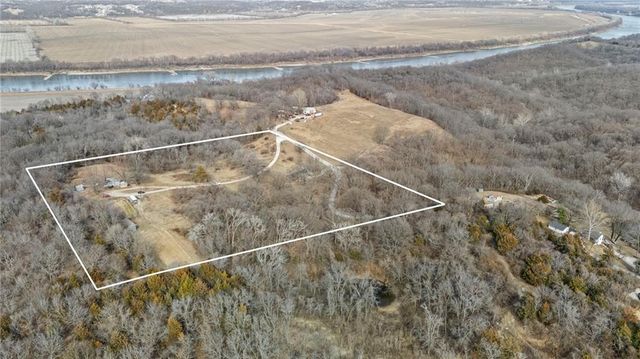 4242 N 74th Street, Kansas City, KS 66109