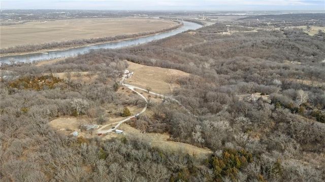 4242 N 74th Street, Kansas City, KS 66109