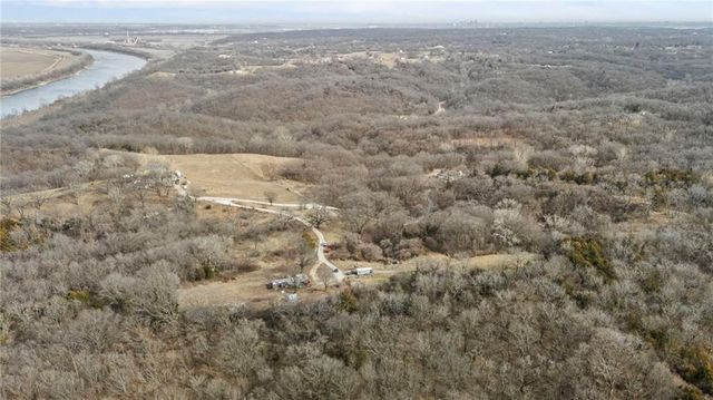 4242 N 74th Street, Kansas City, KS 66109