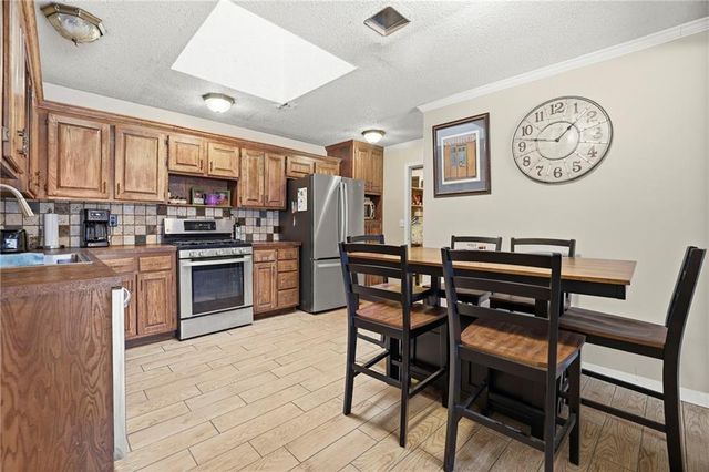 4242 N 74th Street, Kansas City, KS 66109