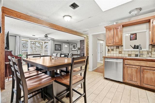 4242 N 74th Street, Kansas City, KS 66109