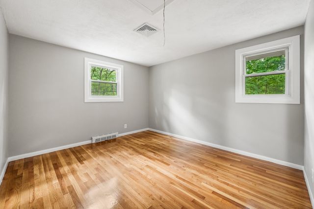 23 Poplar St, Sudbury, MA 01776
