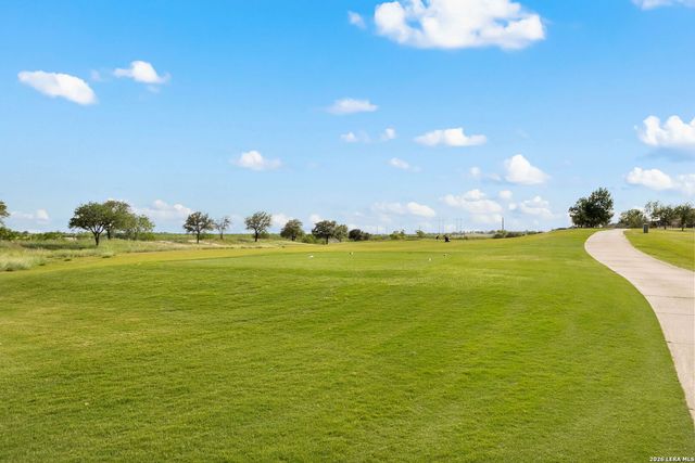 116 SETH RAYNOR DR, New Braunfels, TX 78130