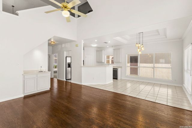 116 SETH RAYNOR DR, New Braunfels, TX 78130