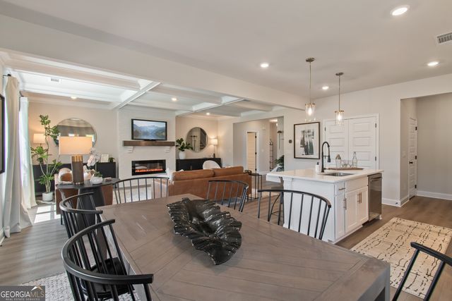 3437 Iron Hearth Bend 120A, Snellville, GA 30039