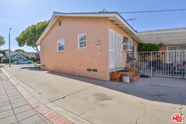 1728 S Heather Lane, Anaheim, CA 92802