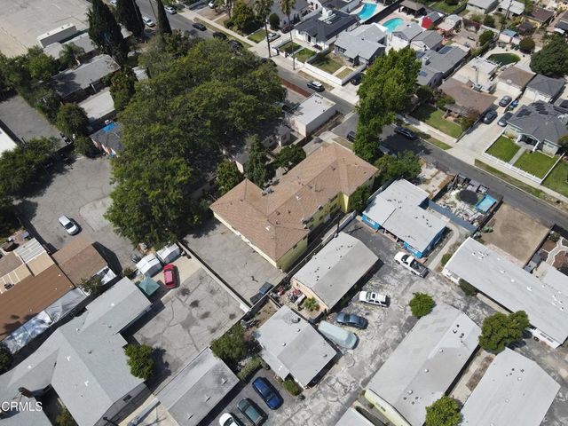 6264 Willowcrest Avenue, North Hollywood, CA 91606