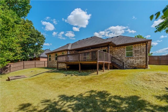 5044 E Talon Trail, Fayetteville, AR 72701