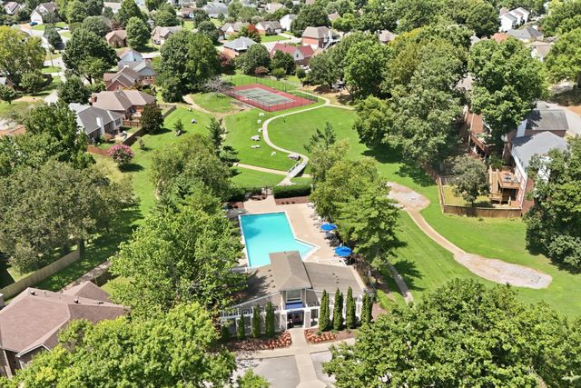 4001 Windwood Ln, Nashville, TN 37214