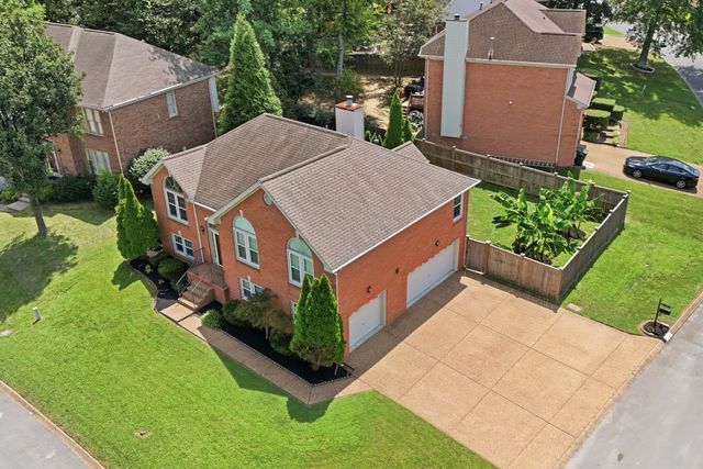 4001 Windwood Ln, Nashville, TN 37214