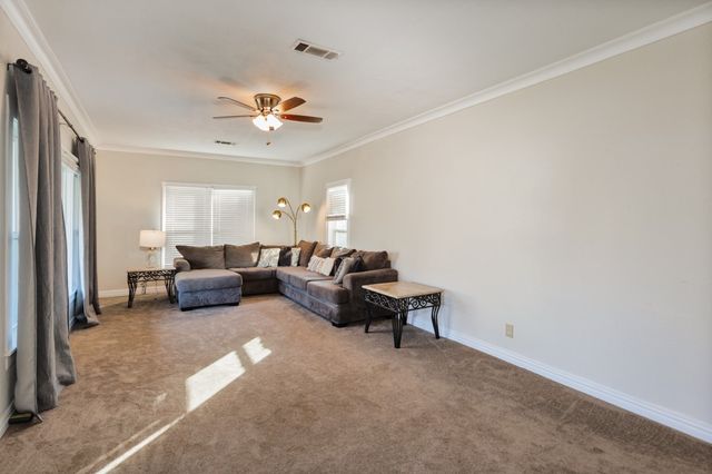 517 W Lamar Street, Alvord, TX 76225