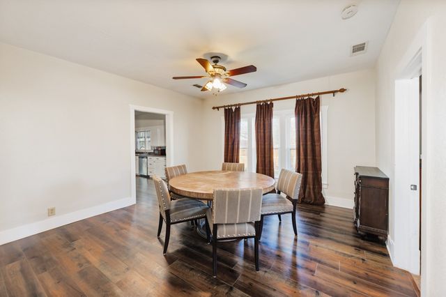 517 W Lamar Street, Alvord, TX 76225