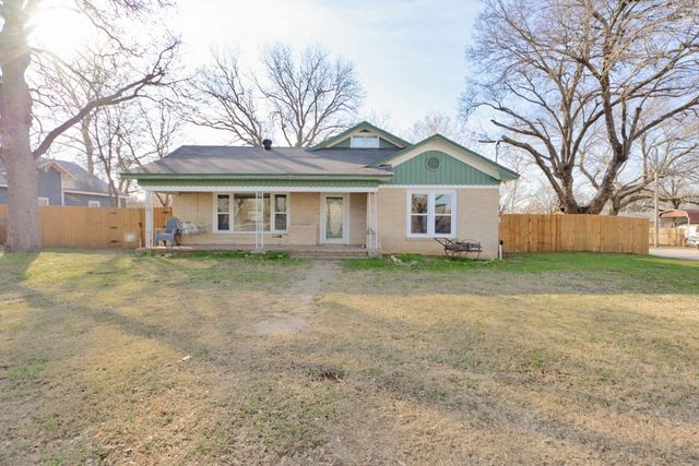 517 W Lamar Street, Alvord, TX 76225